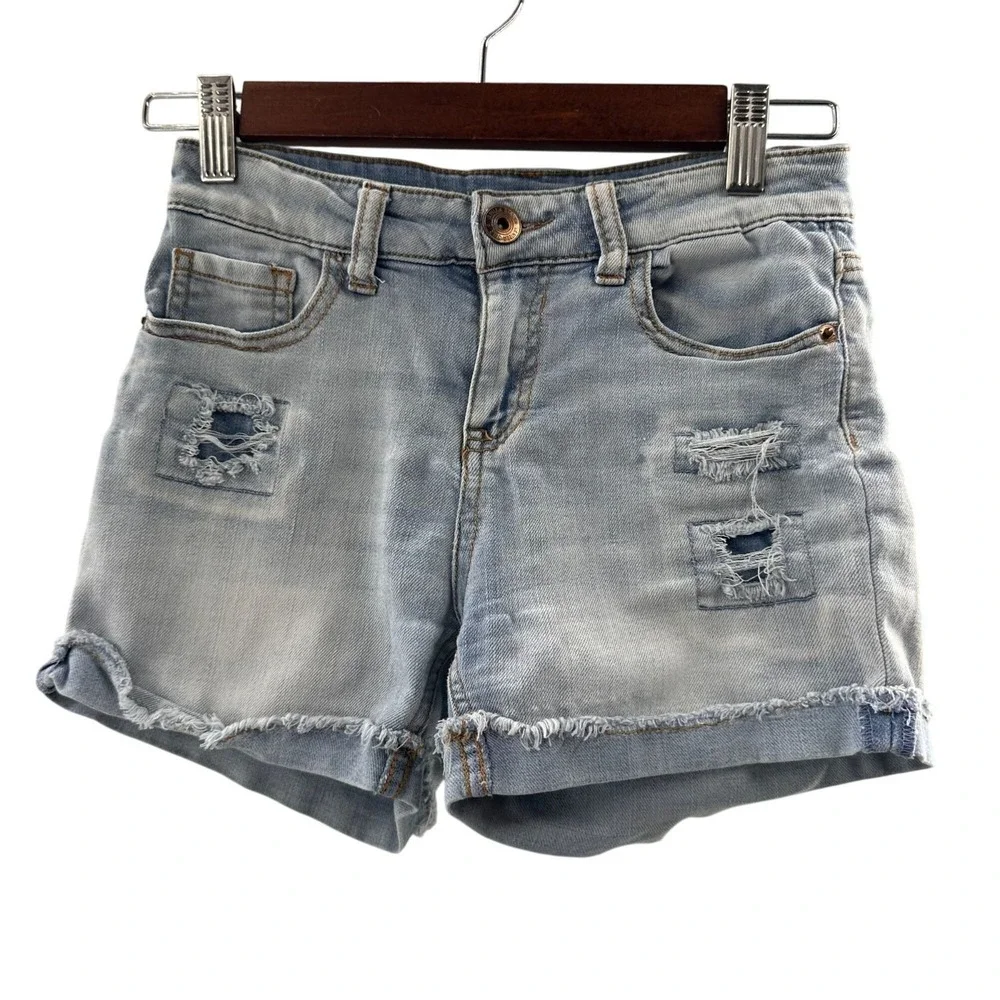 Distressed Light Blue Denim Shorts Vanilla Star Mid Rise Midi Length Jean Size 0